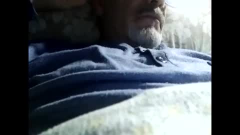 Snapshot of tra649167 chatting on 03-09-25, 08:10 tra649167 online show from 03-09-25, 08:10