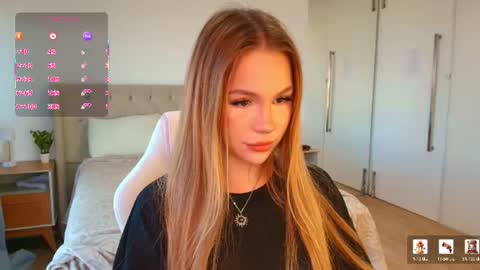 Snapshot of tracy_tay1or chatting on 06-18-26, 11:03 Tracy GMT2 Mon 3 AM - 4 PM Tue 3 AM - 4 PM Wed 3 AM - 4 PM Thur 3 AM - 4 PM Fri 3 AM - 4 PM online show from 06-18-26, 11:03