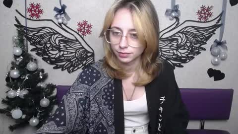 TracyLeeBB online show from 12-19-25, 06:42