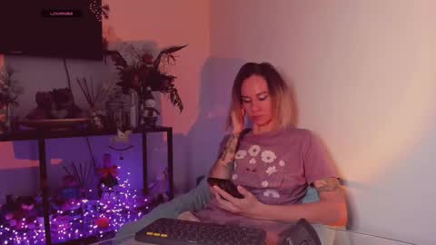 Snapshot of trafka_murafka chatting on 01-16-26, 07:40 Hey my name is Kiri Kiri online show from 01-16-26, 07:40