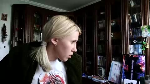 Snapshot of tranhardisty chatting on 05-16-26, 10:47 Lesly online show from 05-16-26, 10:47