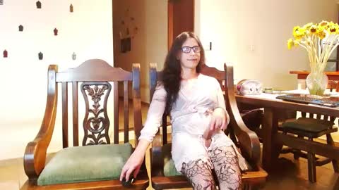 Snapshot of trans_fem420 chatting on 01-28-25, 01:08 Luna online show from 01-28-25, 01:08