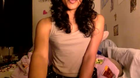 Snapshot of transamoure chatting on 12-14-25, 05:46 transamoure online show from 12-14-25, 05:46