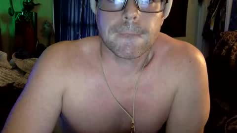 Snapshot of transcurious101 chatting on 01-18-25, 02:02 transcurious101 online show from 01-18-25, 02:02