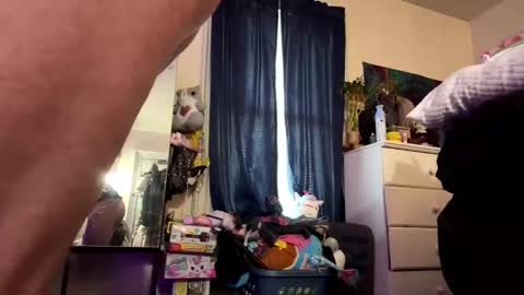 Snapshot of transcurious101 chatting on 03-10-25, 12:37 transcurious101 online show from 03-10-25, 12:37