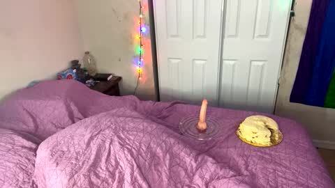 Snapshot of transgirl_omi chatting on 12-31-24, 09:39 TransDomme Omi online show from 12-31-24, 09:39