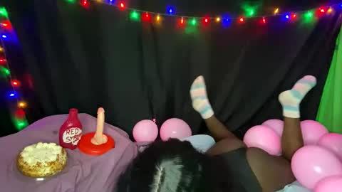 Snapshot of transgirl_omi chatting on 09-19-25, 07:21 TransDomme Omi online show from 09-19-25, 07:21