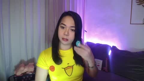 Snapshot of transmanilasue chatting on 06-28-26, 09:32 Sue online show from 06-28-26, 09:32