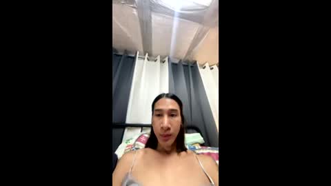 Snapshot of transmedusaxxx chatting on 06-09-26, 09:21 Chloe online show from 06-09-26, 09:21
