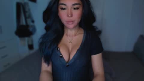 ALMIGHTY GODDESS VALENTINA online show from 03-11-25, 12:00