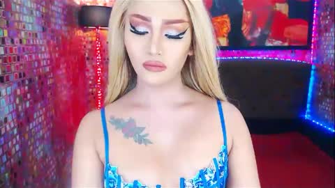 Snapshot of transplayfullolivia chatting on 02-21-25, 03:56 KYLIE BELLA  TS online show from 02-21-25, 03:56