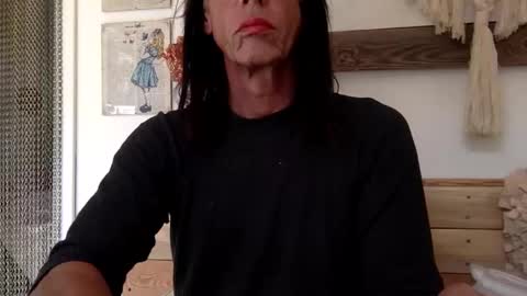 Ela online show from 01-20-25, 11:13