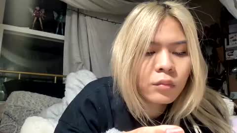 Snapshot of transso13 chatting on 03-18-26, 05:10 transso13 online show from 03-18-26, 05:10