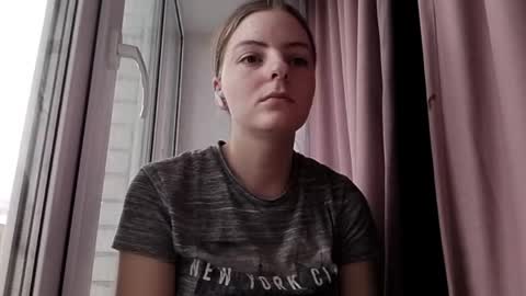 Mari online show from 04-27-26, 01:42