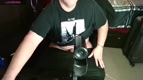 Snapshot of trapper2018 chatting on 12-31-24, 09:06 All Ways happy To Meet You online show from 12-31-24, 09:06