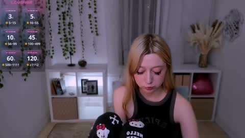 Nyuta Hartmann online show from 02-21-25, 01:44