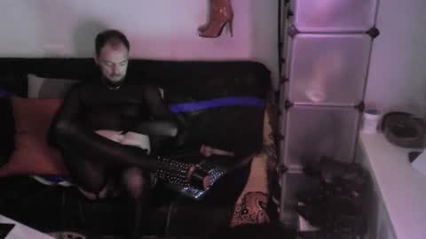 Snapshot of travanale chatting on 03-05-25, 02:36 travanale online show from 03-05-25, 02:36