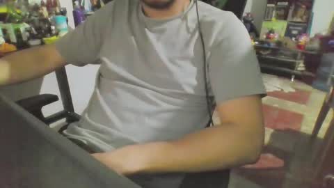 Snapshot of traveler_92 chatting on 12-18-25, 11:55 traveler_92 online show from 12-18-25, 11:55