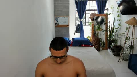 Snapshot of travis_bakerr chatting on 12-19-24, 02:57 travis bakerr online show from 12-19-24, 02:57