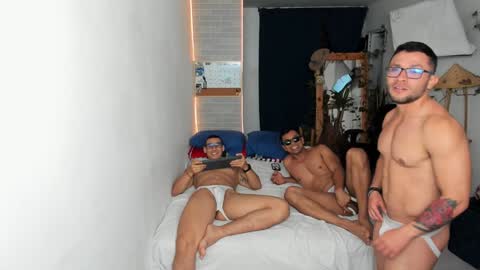 Snapshot of travis_bakerr chatting on 12-20-24, 03:58 travis bakerr online show from 12-20-24, 03:58