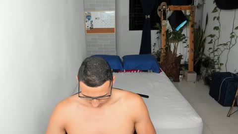 Snapshot of travis_bakerr chatting on 01-23-25, 12:04 travis bakerr online show from 01-23-25, 12:04