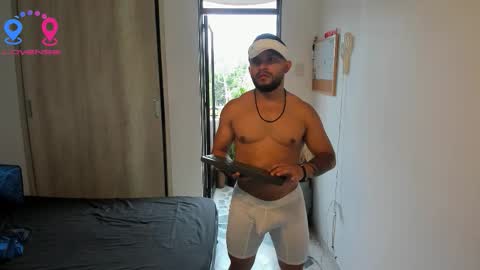 Snapshot of travis_bakerr chatting on 09-18-25, 08:44 travis bakerr online show from 09-18-25, 08:44