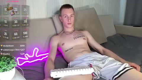 Snapshot of travis_gracile chatting on 07-14-26, 10:21 Travis online show from 07-14-26, 10:21