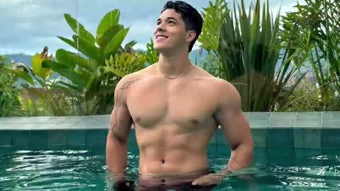 Snapshot of travis_joplinn chatting on 12-19-25, 01:23 travis joplin online show from 12-19-25, 01:23