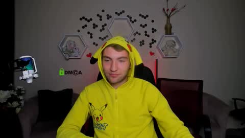 Travis online show from 09-13-25, 07:02