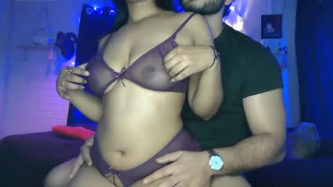 Snapshot of travisandnina chatting on 01-14-26, 03:28 travisandnina online show from 01-14-26, 03:28