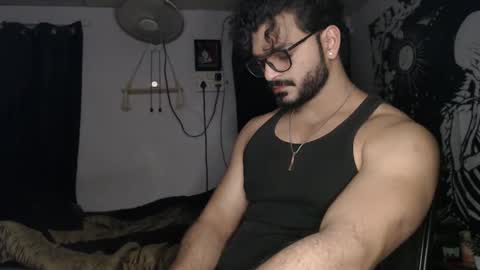 Snapshot of travisandnina chatting on 02-28-26, 02:07 travisandnina online show from 02-28-26, 02:07