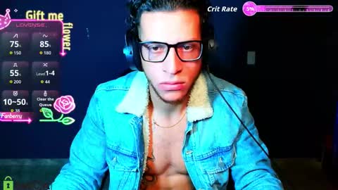 TRAVIS. online show from 09-18-25, 08:05