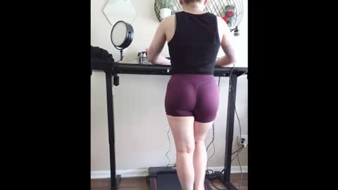 Snapshot of treadmillprincess chatting on 06-27-26, 09:09 treadmillprincess online show from 06-27-26, 09:09