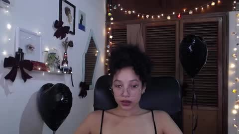 Emily online show from 02-11-25, 06:11