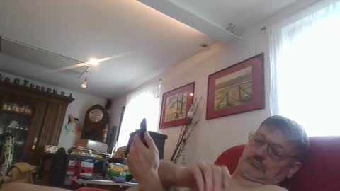 Snapshot of trebgeis1 chatting on 10-31-25, 01:01 trebgeis1 online show from 10-31-25, 01:01