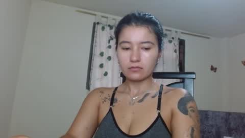 Snapshot of trebol_4 chatting on 05-27-26, 02:25 trebol_4 online show from 05-27-26, 02:25