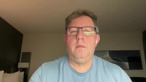 Snapshot of treborinthesky chatting on 03-10-26, 04:06 treborinthesky online show from 03-10-26, 04:06