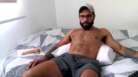 Hunter man online show from 03-30-26, 04:52