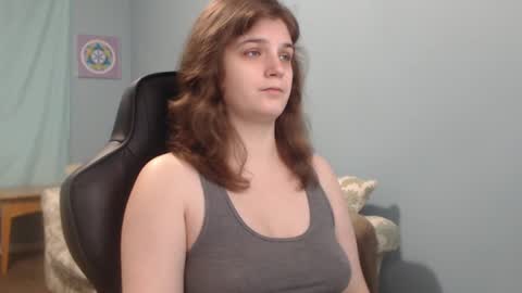 TreeJeanne online show from 12-17-24, 04:32