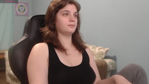 TreeJeanne online show from 12-18-24, 02:06