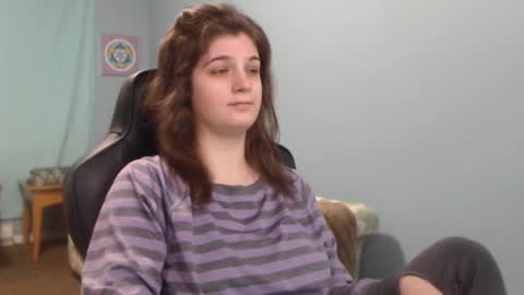 TreeJeanne online show from 02-28-25, 01:03