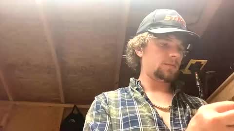 Snapshot of treeman817 chatting on 03-09-26, 01:20 treeman817 online show from 03-09-26, 01:20