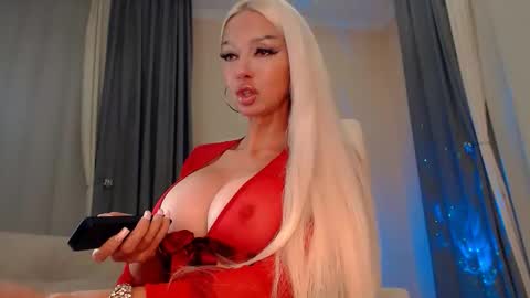 tremendous_blondie online show from 04-25-26, 03:09