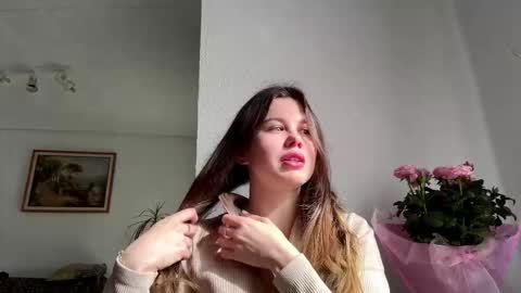 Snapshot of trenacallnan chatting on 02-18-26, 10:11 Tina online show from 02-18-26, 10:11