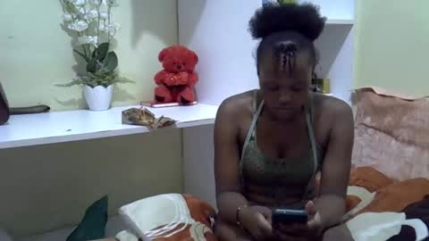 Snapshot of trendybooty chatting on 11-01-25, 02:41 tendybooty online show from 11-01-25, 02:41