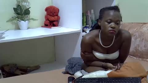 Snapshot of trendybooty chatting on 11-23-25, 10:31 tendybooty online show from 11-23-25, 10:31