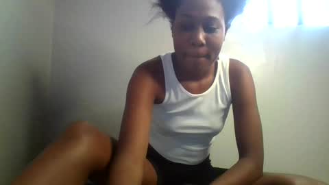 Snapshot of tresyamber chatting on 08-02-26, 06:34 tresyamber online show from 08-02-26, 06:34