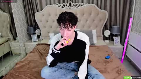 Snapshot of trevorbenson chatting on 09-21-25, 06:09 TrevorBenson online show from 09-21-25, 06:09