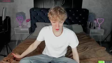 Snapshot of trevorbenson chatting on 10-06-25, 03:15 TrevorBenson online show from 10-06-25, 03:15