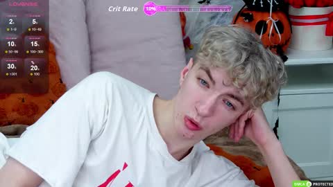 Snapshot of trevorbenson chatting on 10-29-25, 06:09 TrevorBenson online show from 10-29-25, 06:09